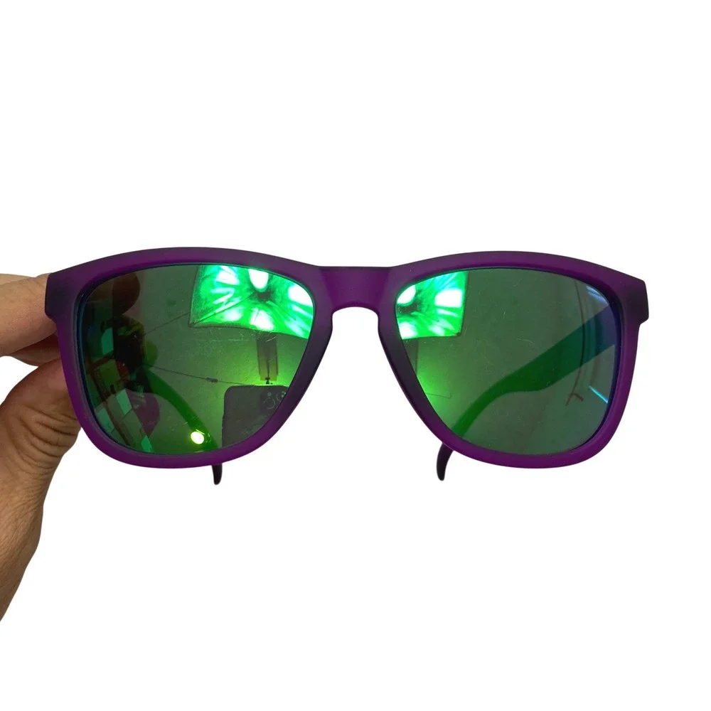 Goodr Sunglasses Unisex OS Purple Gardening With a Kraken Mirrored Lens OGs